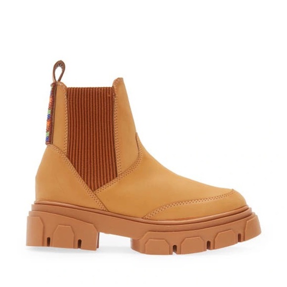 Farm Rio Lug Sole Chelsea Boot - Picture 6 of 11